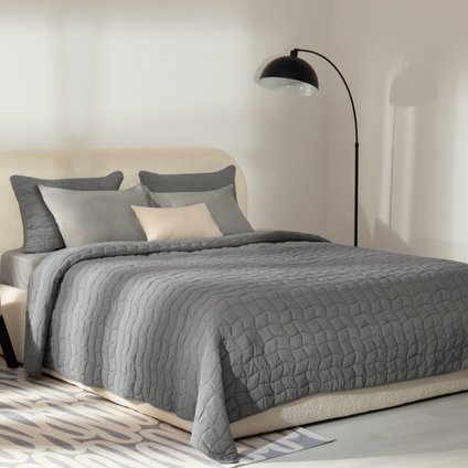 Бөліну үшін өзін берді